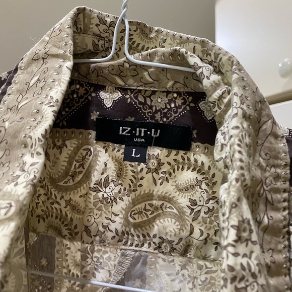 IZ.TU.U button down - Picture 2 of 3